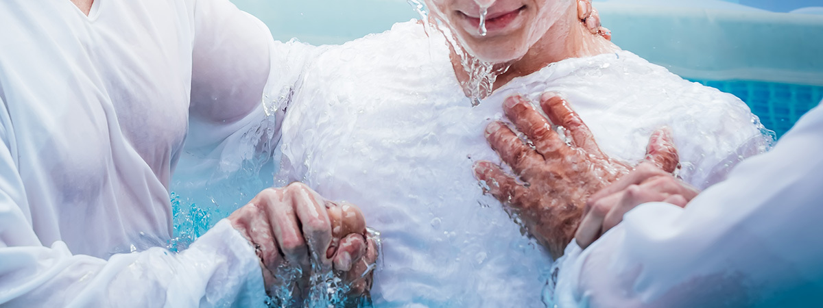 Le baptême d'eau qui ouvre le ciel - Jérémy Sourdril - EMCI TV