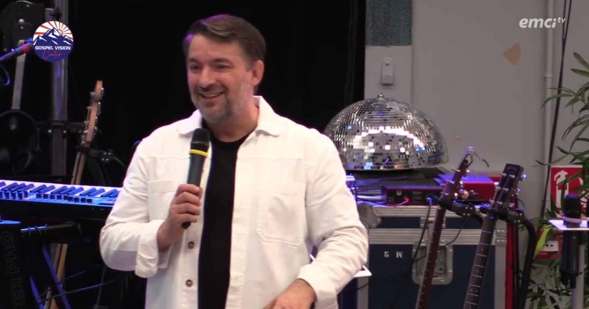 Plonge dans le fleuve de Dieu - Gospel Vision Center - Franck Alexandre ...